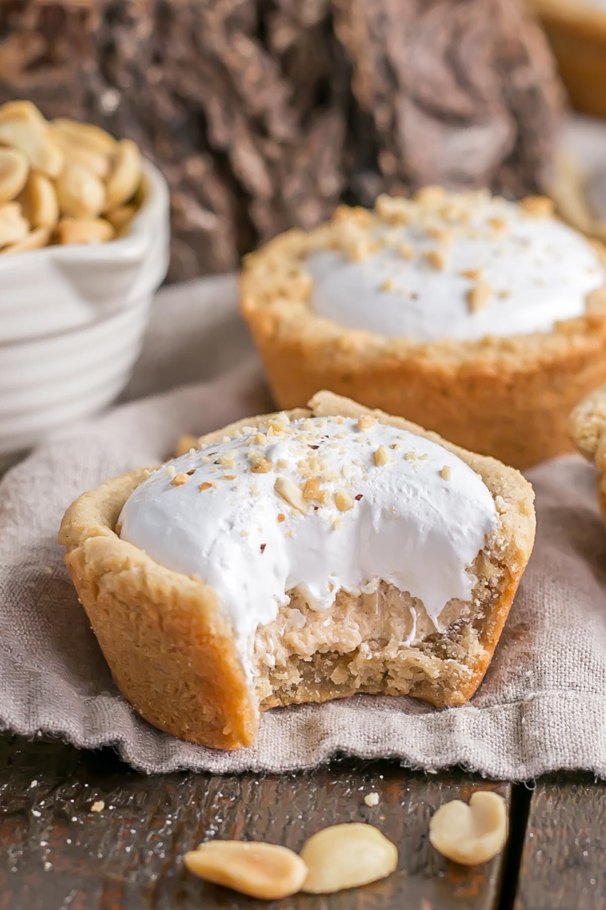 This old-fashioned 7 minute frosting recipe is light, delicious, and easy to make. A pure white frosting that's perfect for a variety of delicious desserts. | livforcake.com A photo of Fluffernutter Cookie Cups.